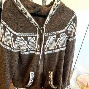 Zip up Sweater from Peru size Large